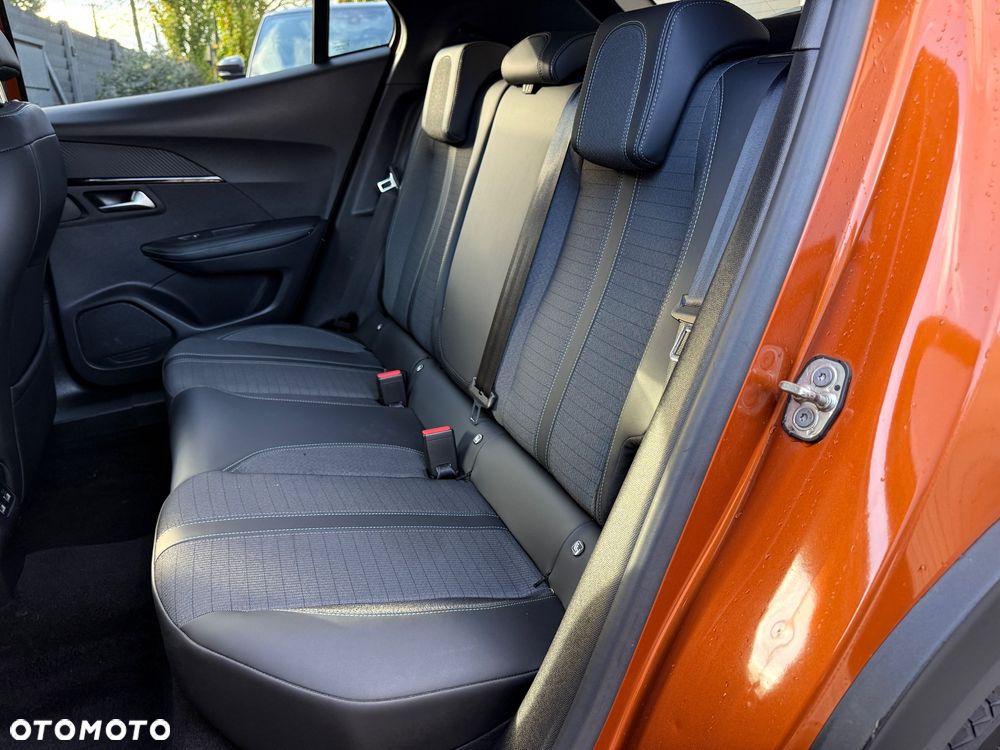 Peugeot 2008 - 8