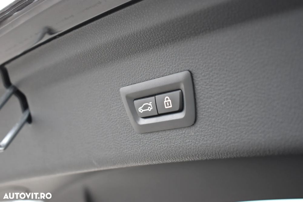 BMW Seria 3 318d Luxury Line - 20