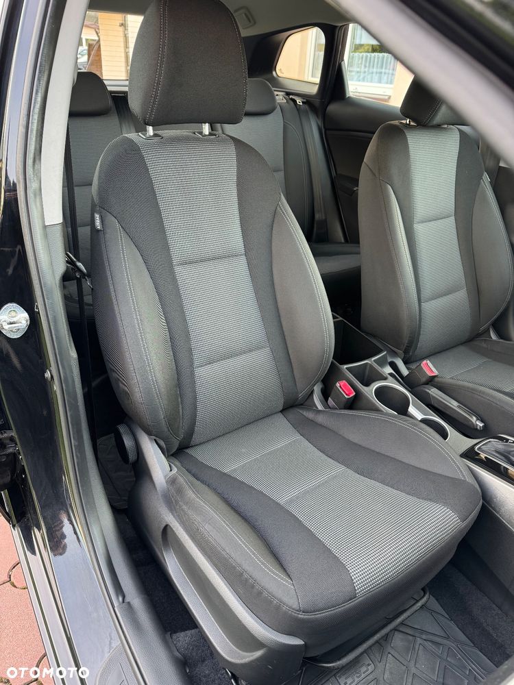 Hyundai i30 1.6 CRDi Classic + DCT - 13