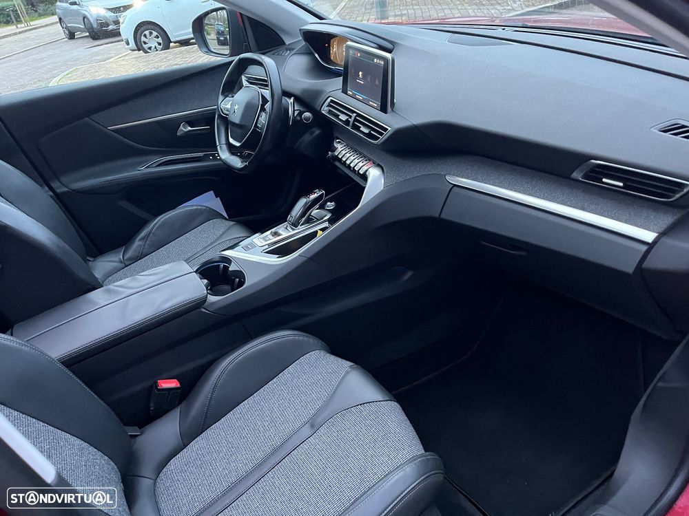 Peugeot 3008 PureTech 130 Stop & Start GPF EAT8 Allure - 22