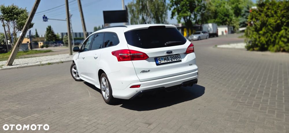 Ford Focus 1.5 EcoBoost STart-Stopp-System ST-LINE - 11