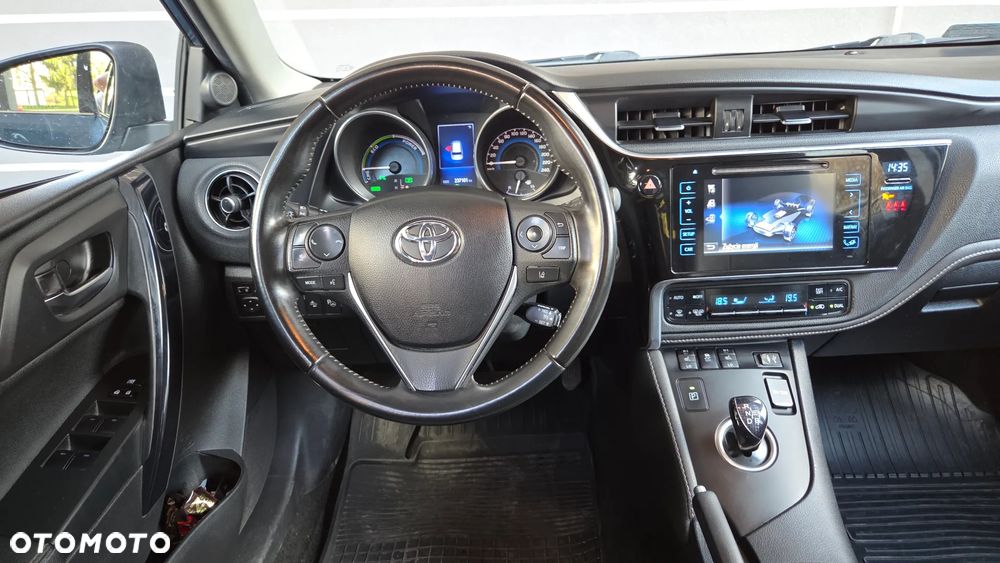 Toyota Auris Hybrid 135 Prestige - 6