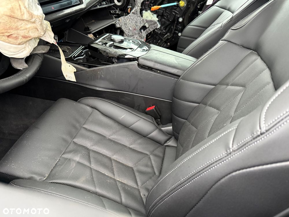 BMW i5 83.9kWh xDrive40 M Sport Edition - 16