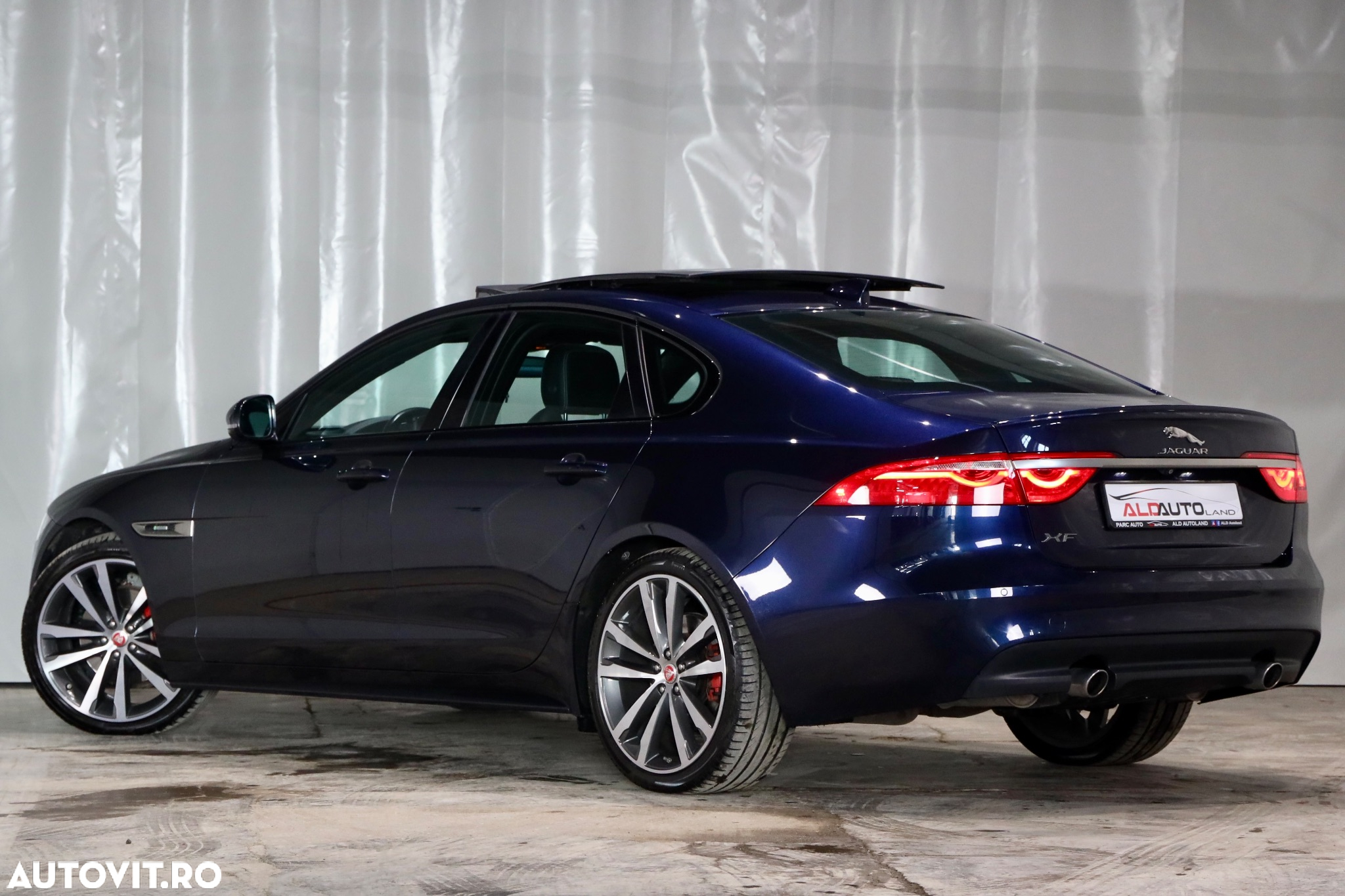 Jaguar XF 25d Aut. R-Sport - 4