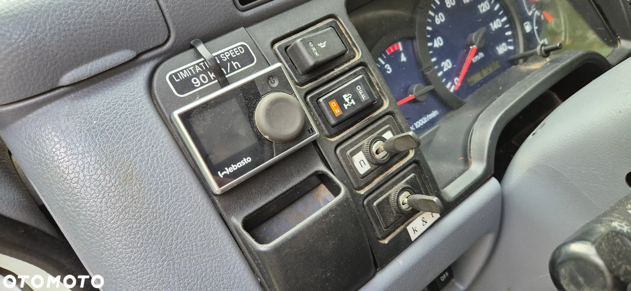 Mitsubishi FUZO - 23
