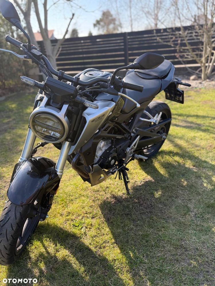 Honda CBF - 4