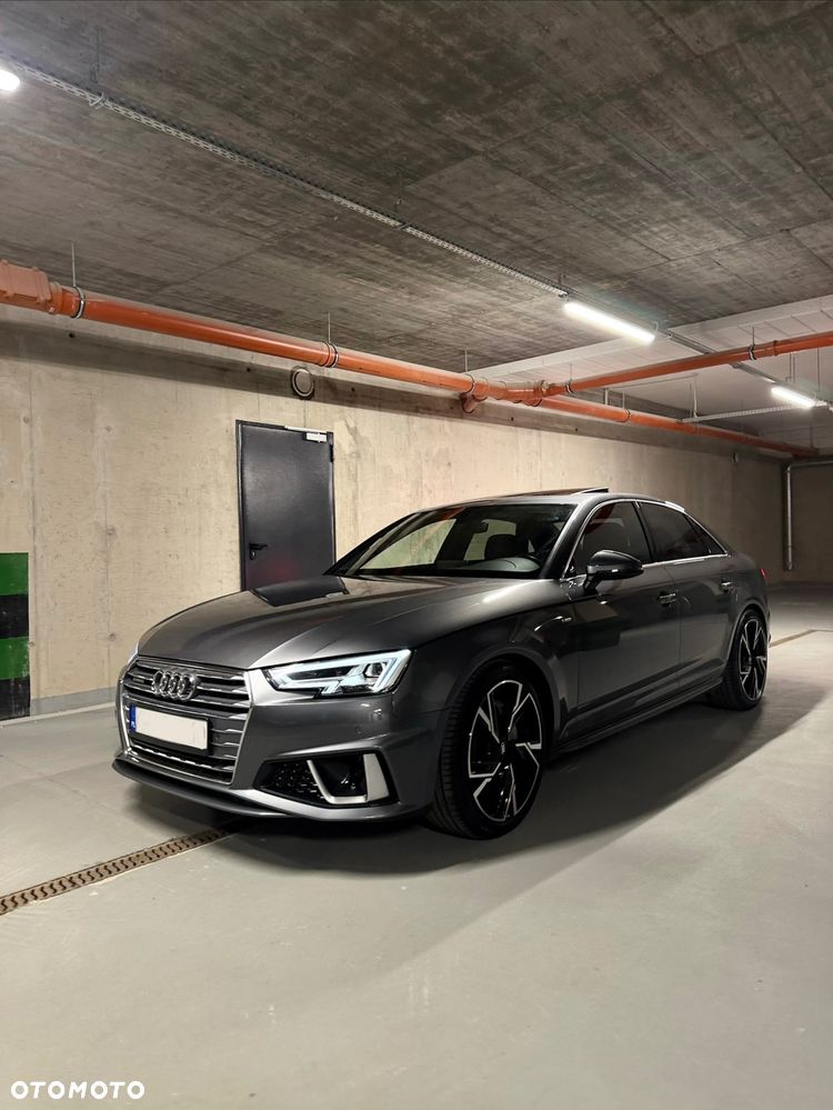 Audi A4 Limousine - 1