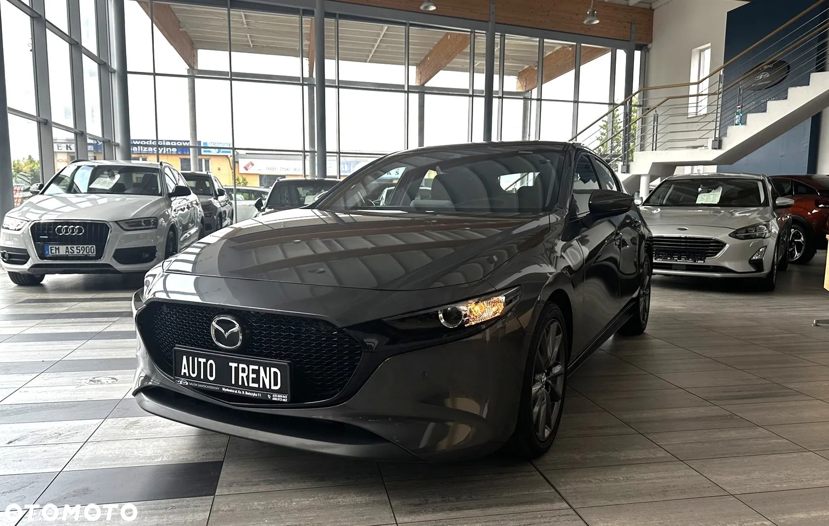 Mazda 3 e-SKYACTIV-G 2.0 M HYBRID HOMURA - 2