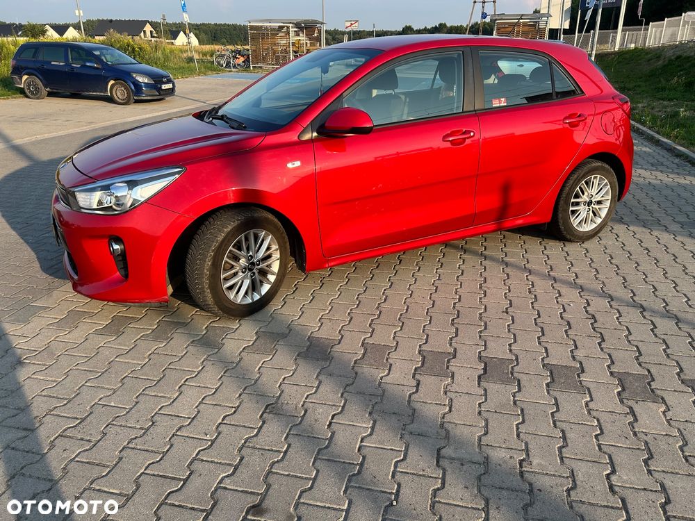 Kia Rio 1.2 L - 11