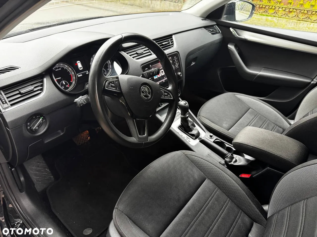Skoda Octavia Combi 1.6 TDI DSG Ambition - 9
