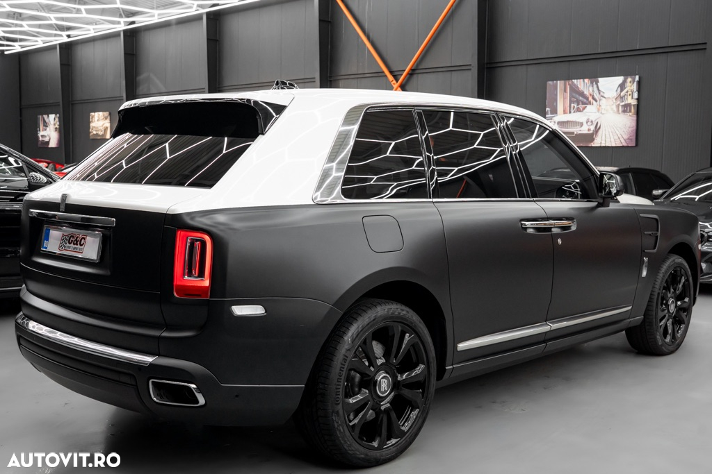 Rolls-Royce Cullinan Standard - 27