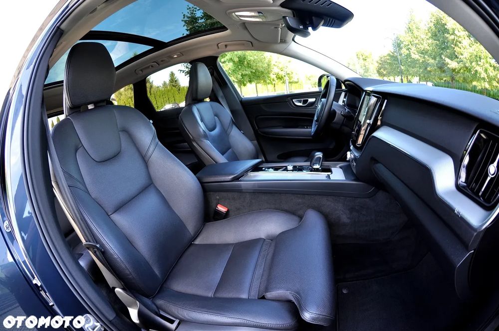 Volvo XC 60 B4 D Geartronic RDesign - 23
