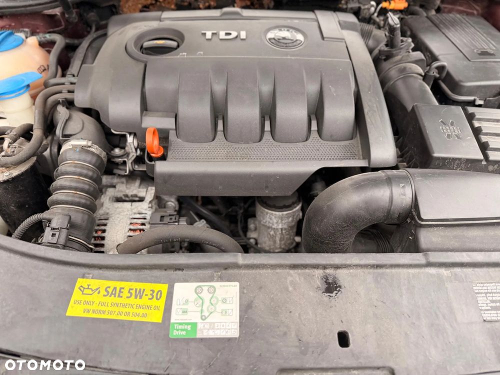 Skoda Superb 2.0 TDI PD Elegance - 14