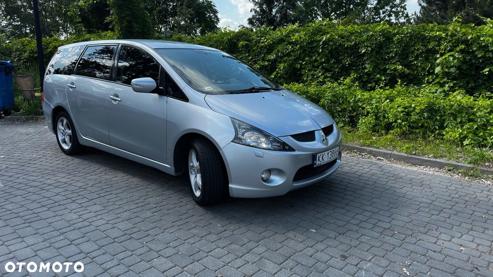 Mitsubishi Grandis 2.4 Intense (lea) - 1