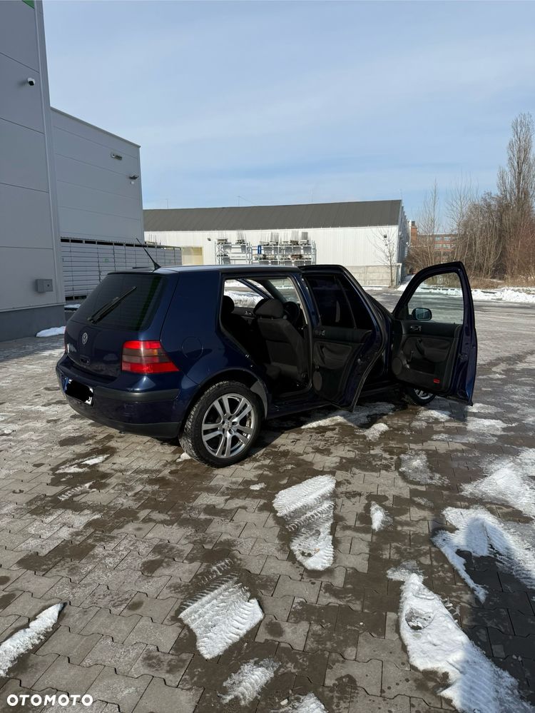 Volkswagen Golf - 12