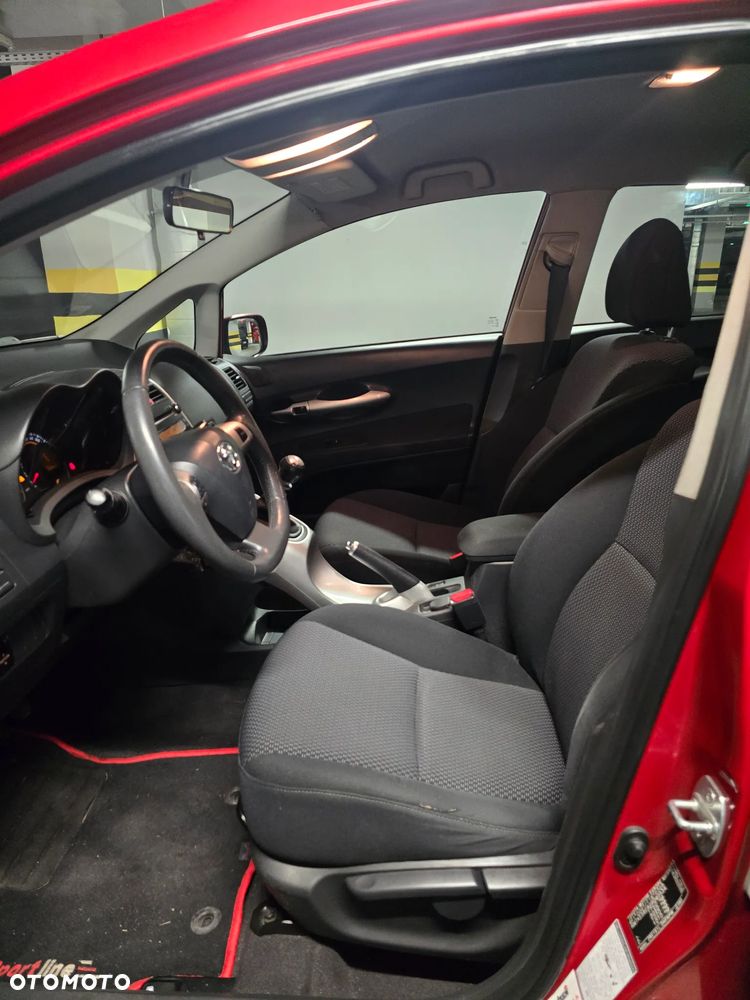 Toyota Auris 1.6 Premium - 34