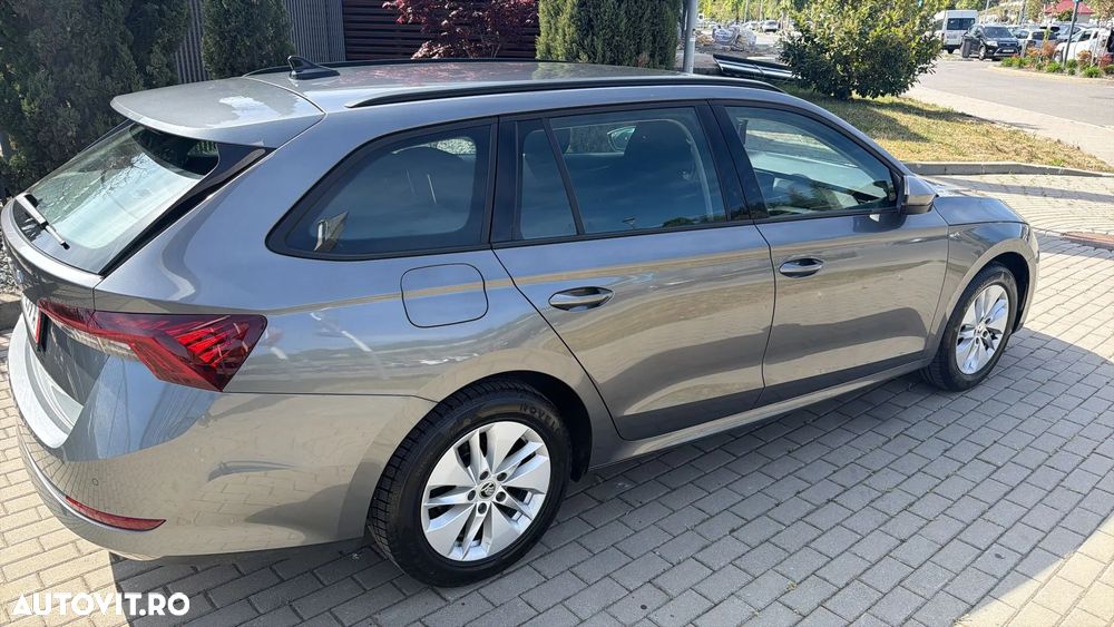 Skoda Octavia 2.0 TDI DSG Style - 28