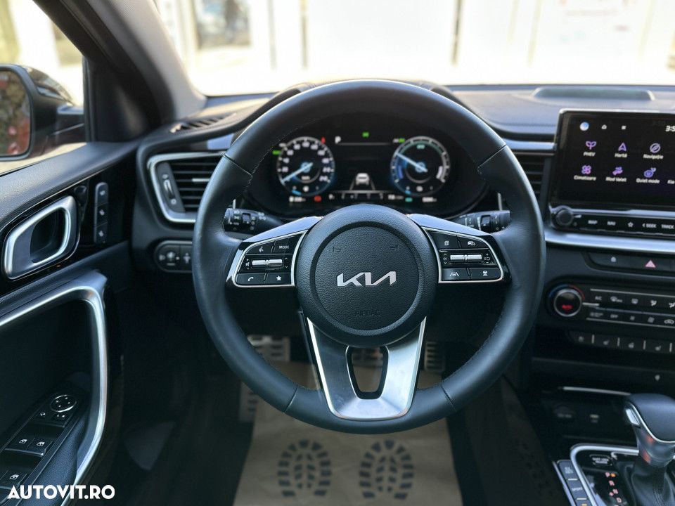 Kia XCeed - 14