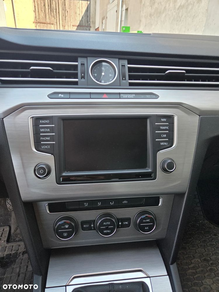 Volkswagen Passat - 7