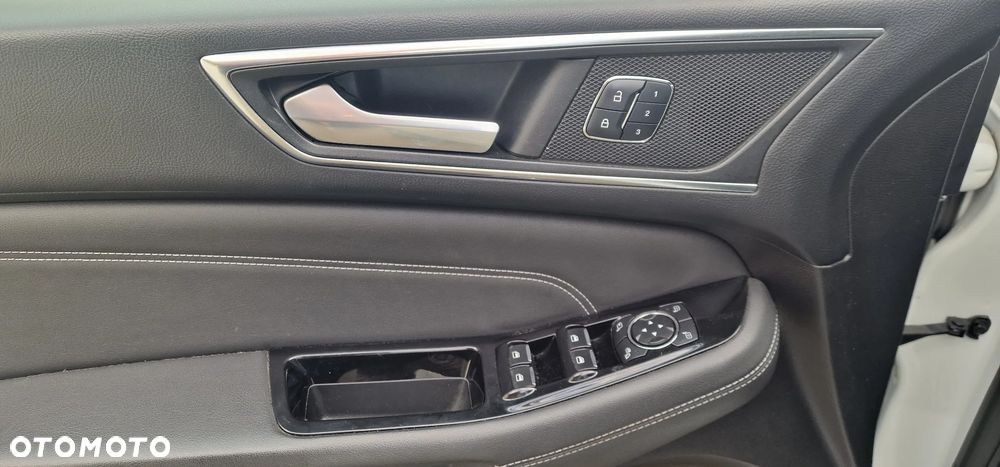 Ford S-Max 2.0 TDCi 4WD Titanium PowerShift - 25
