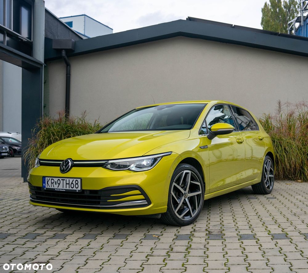 Volkswagen Golf VIII 1.5 eTSI EVO Style DSG - 3