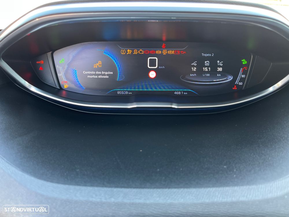 Peugeot 3008 PureTech 130 Stop & Start GPF Allure Pack - 13