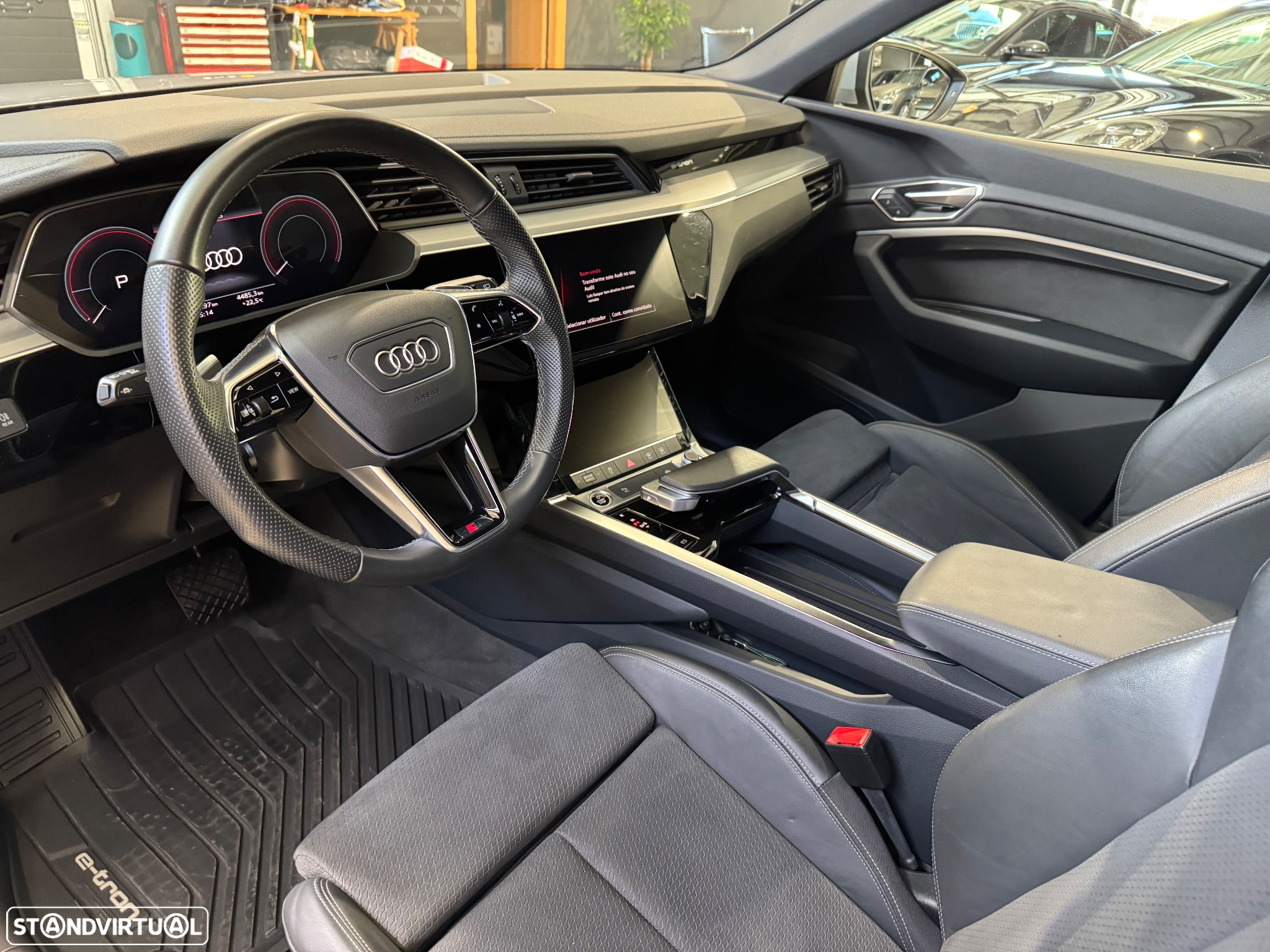 Audi e-tron 55 quattro S line - 23