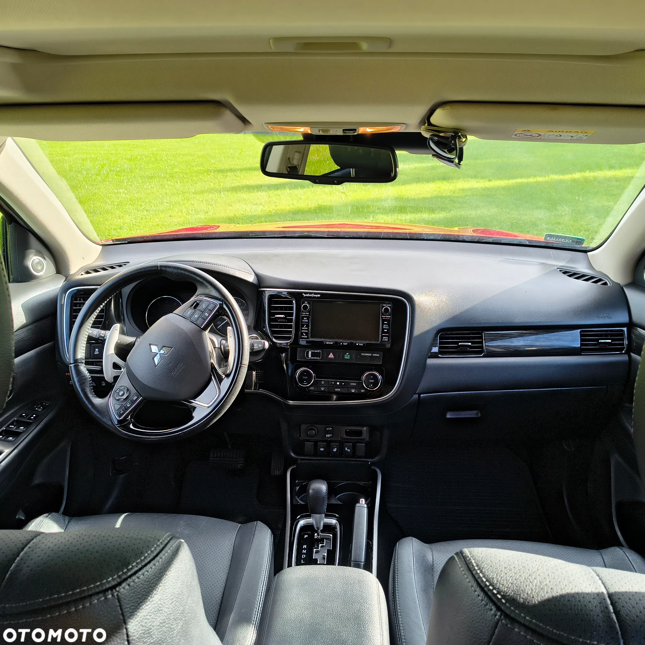 Mitsubishi Outlander 2.0 Intense + Navi 4WD CVT - 10