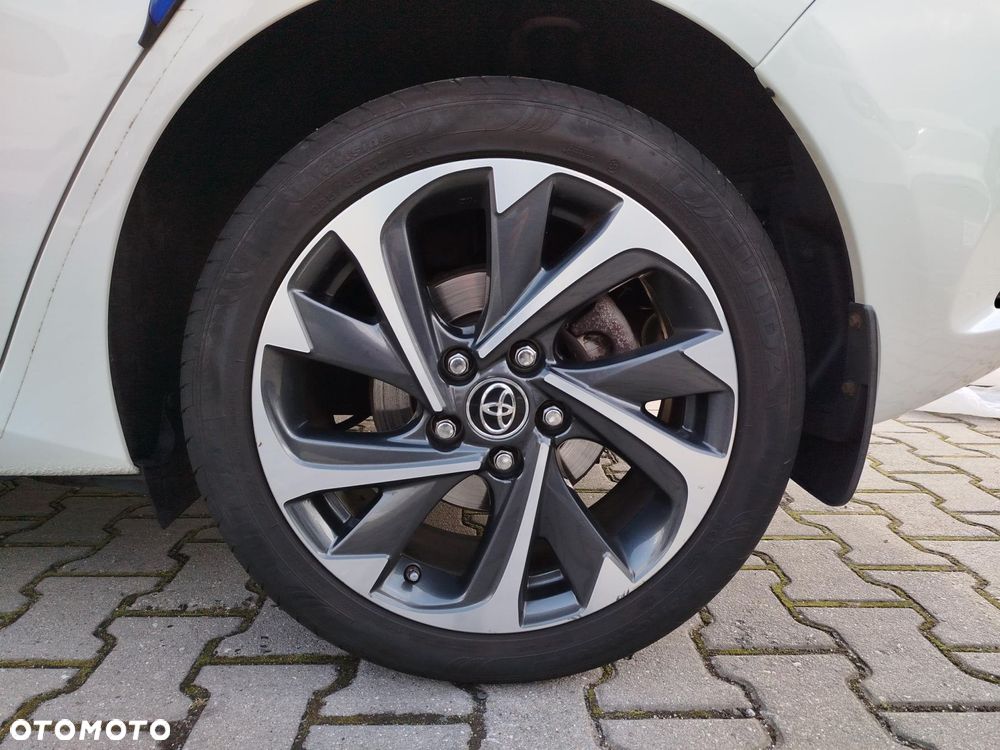 Toyota Auris - 17