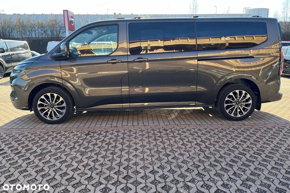 Ford Tourneo Custom - 6