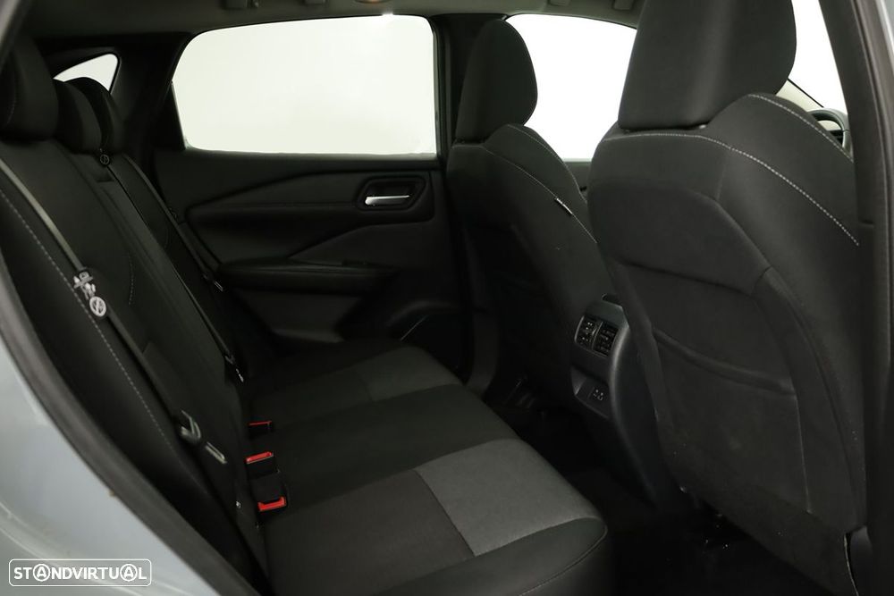 Nissan Qashqai 1.3 DIG-T N-Connecta LED - 22