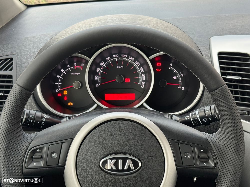 Kia Venga 1.4 CRDi LX ISG - 15