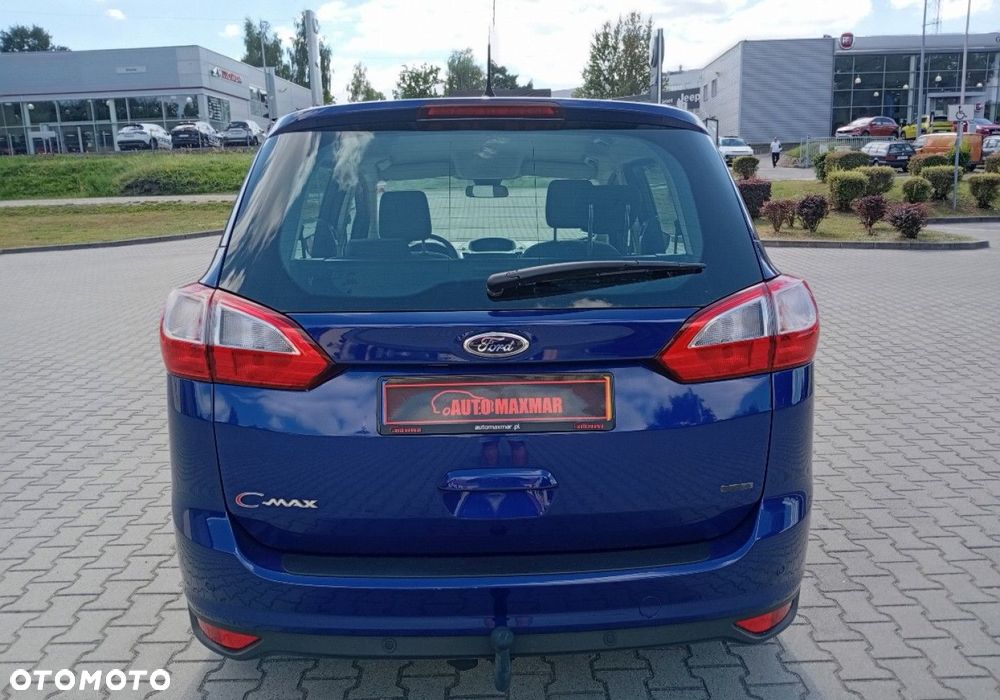Ford Grand C-MAX - 9
