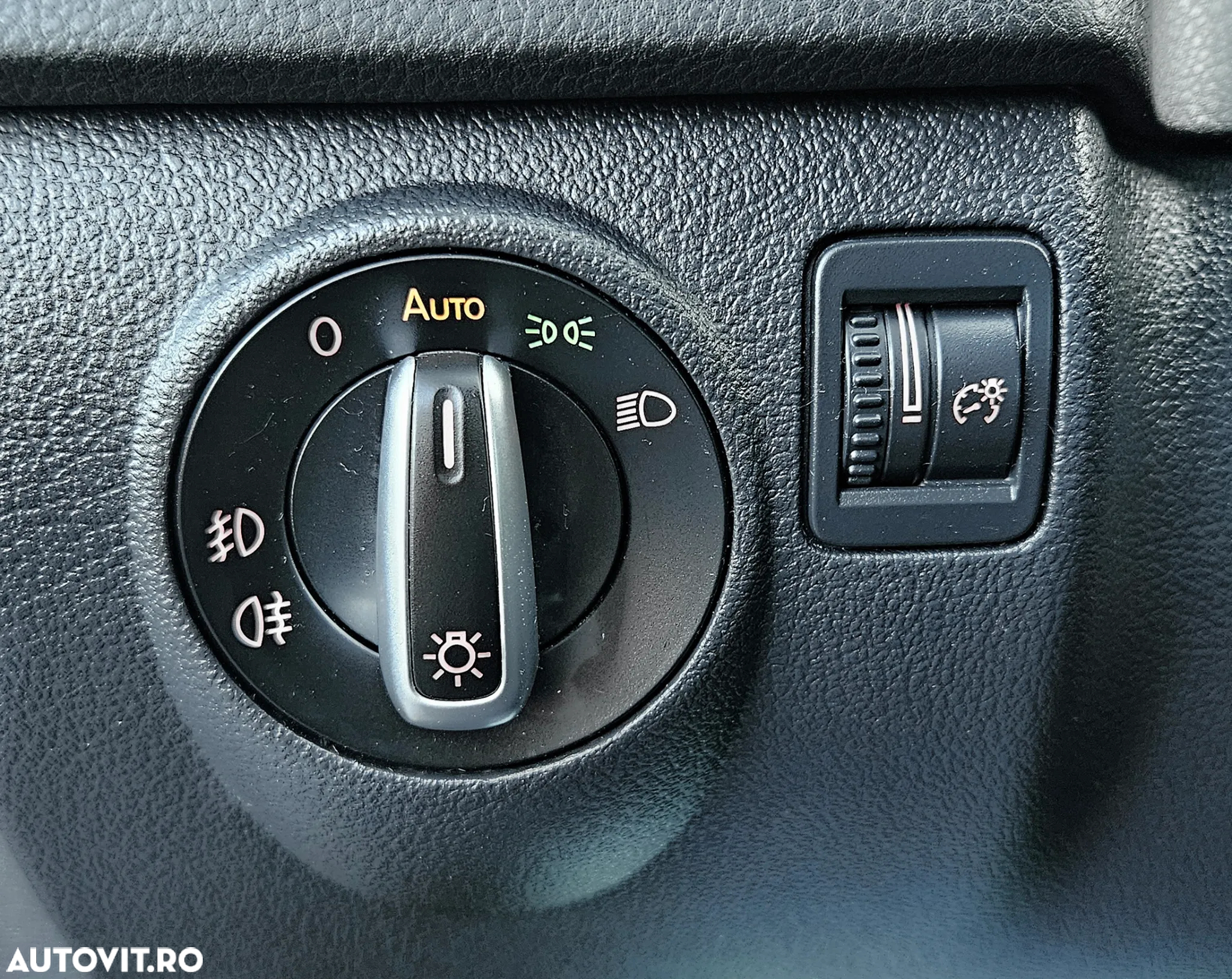 Volkswagen Tiguan - 20