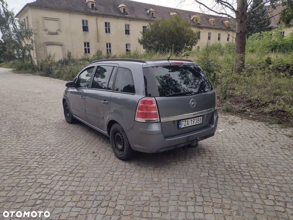 Opel Zafira 1.8 Family Plus - 12