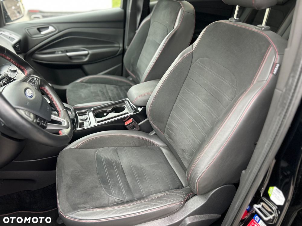 Ford Kuga 2.0 TDCi 4x4 ST-Line - 21