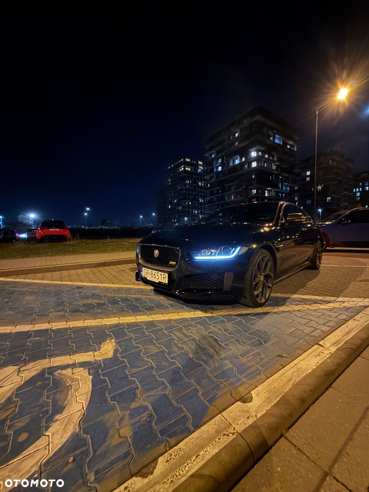 Jaguar Xe