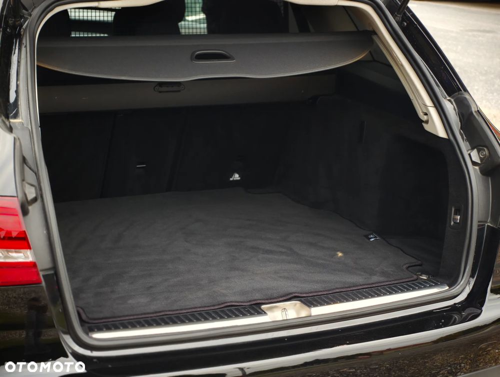 Mercedes-Benz Klasa C 200 7G-TRONIC Avantgarde - 36