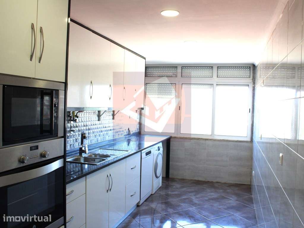 Apartamento T3 para arrendamento no Bairro São Jorge, Ramada - Grande imagem: 4/15