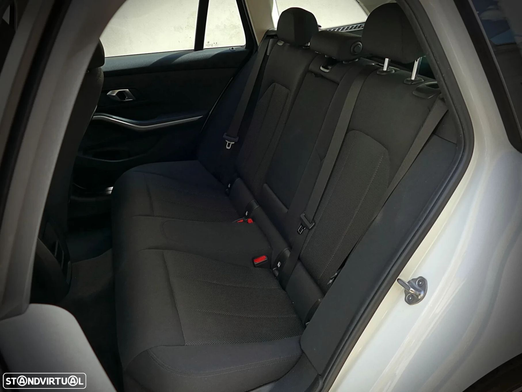 BMW 318 d Touring Auto - 19