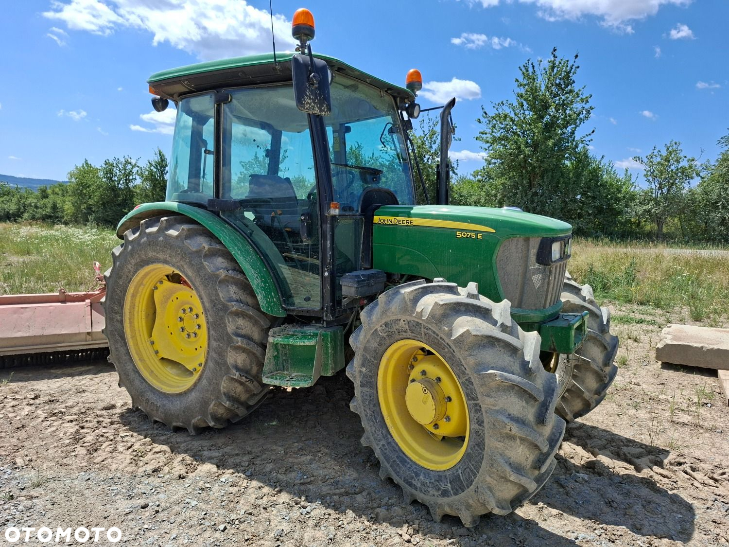 John Deere 5075E 4X4 - 3