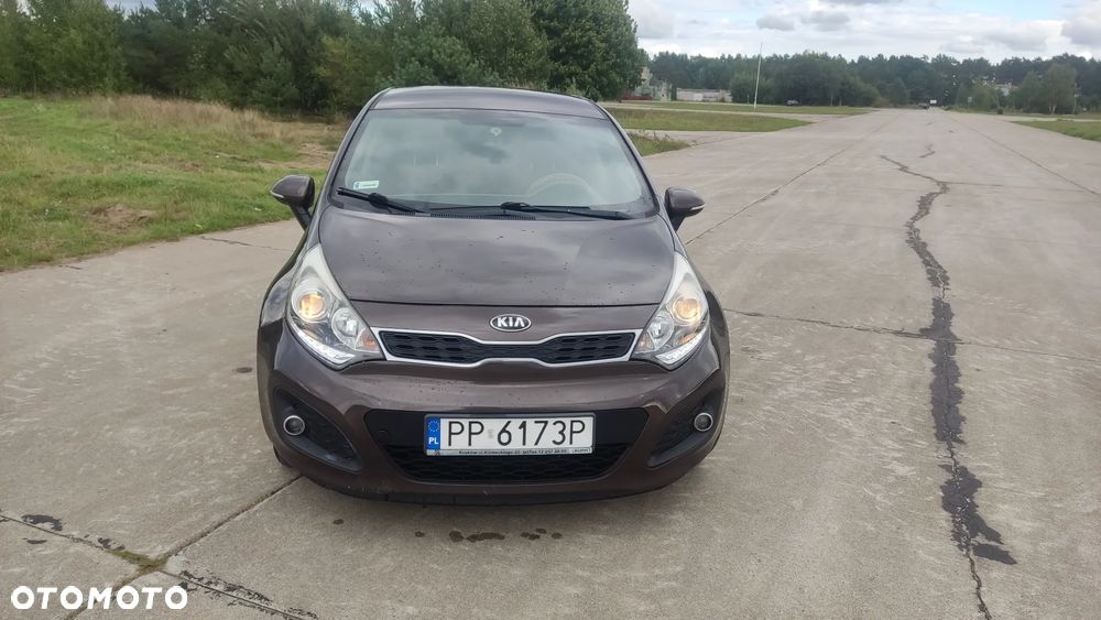 Kia Rio - 3