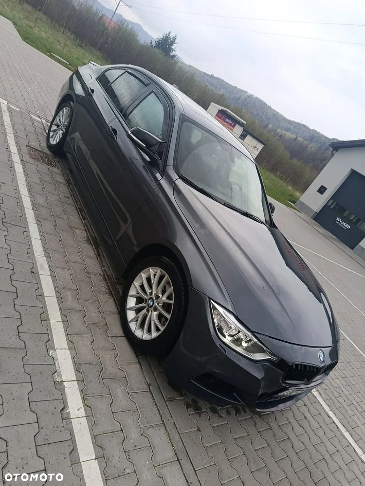 BMW Seria 3 328i - 4