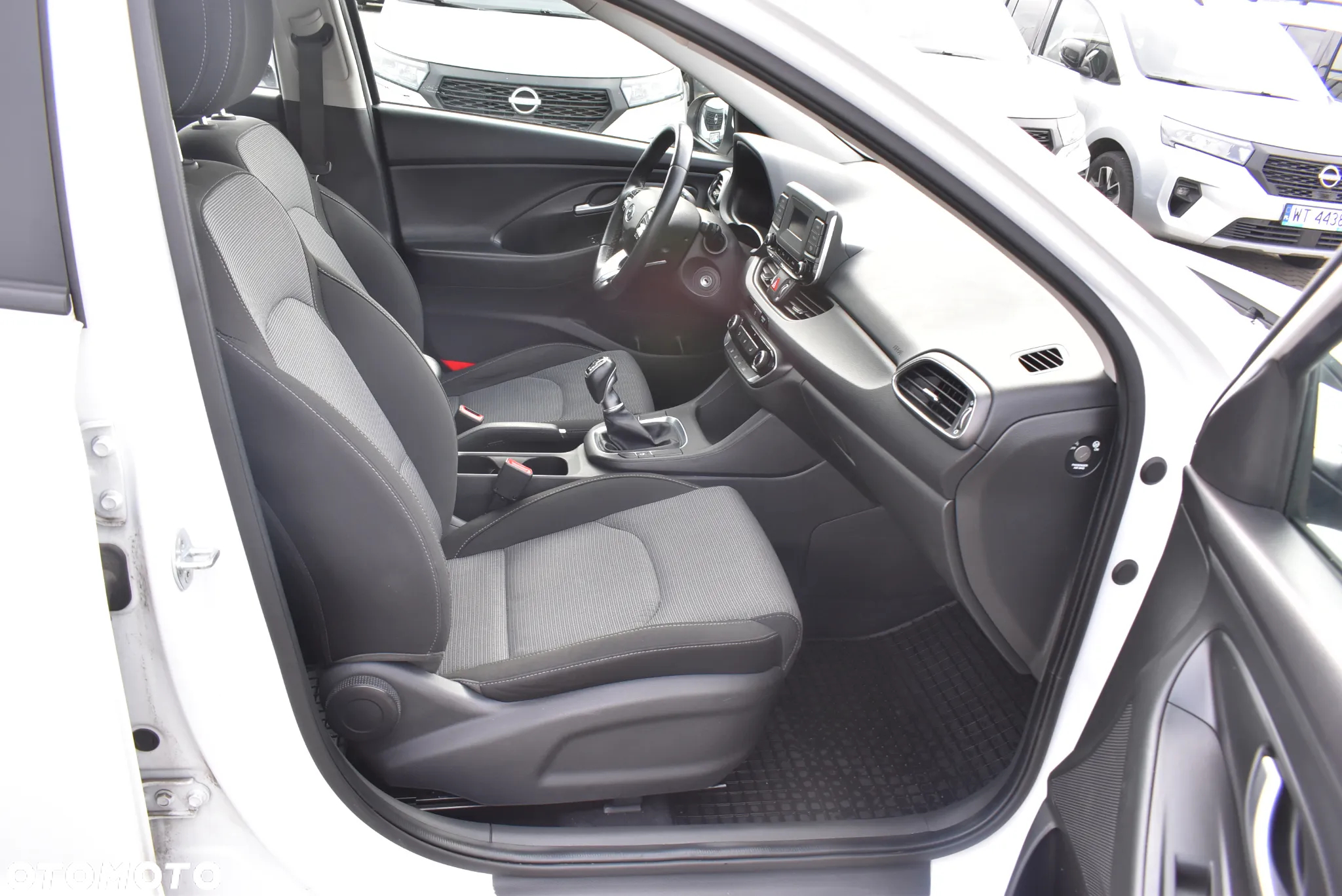 Hyundai i30 1.5 DPI Modern - 17