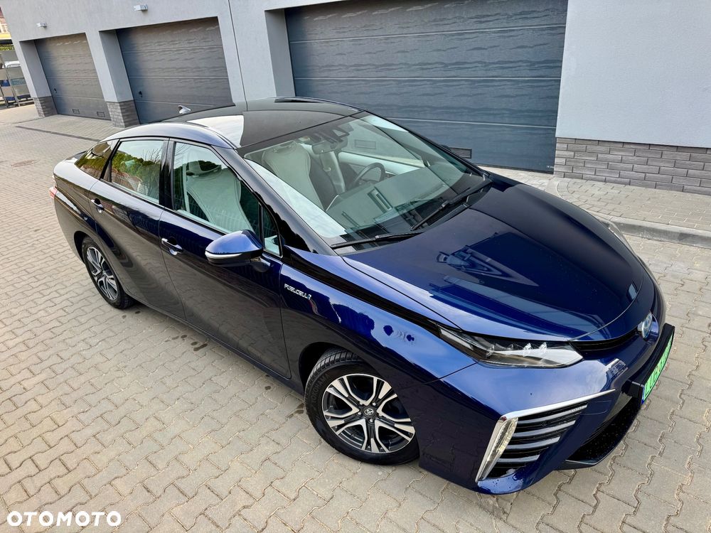 Toyota Mirai - 12