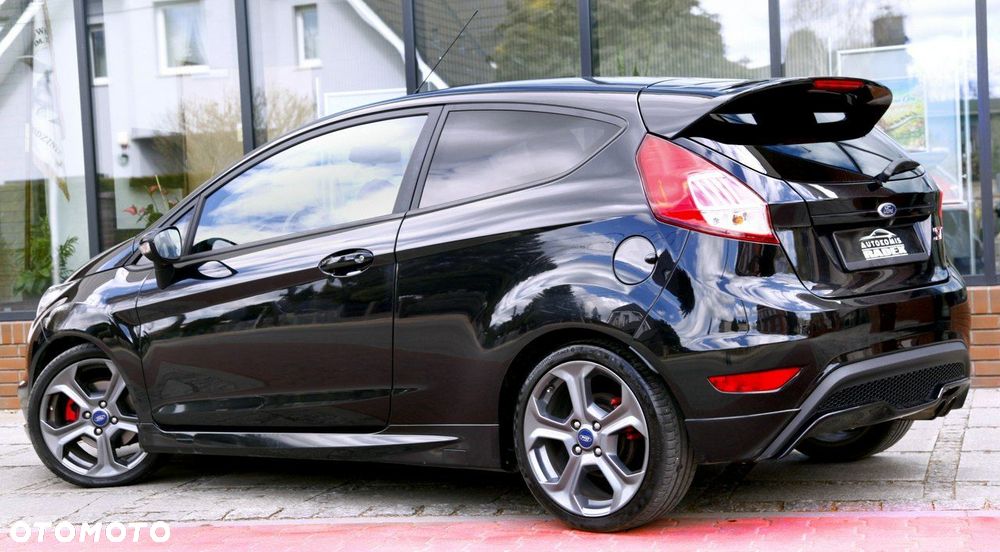 Ford Fiesta ST - 8