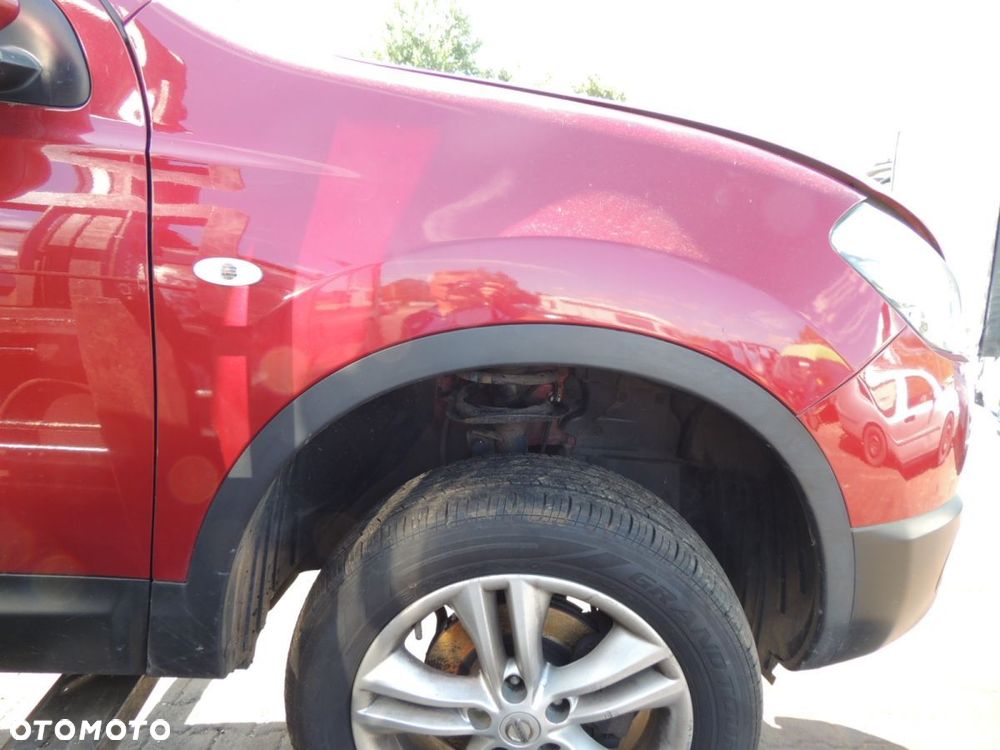 Błotnik prawy Nissan Qashqai lift '13 - 1