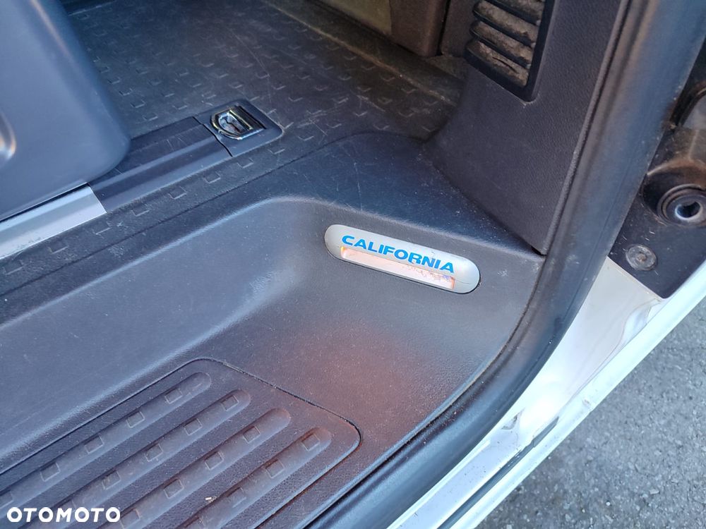 Volkswagen California - 15