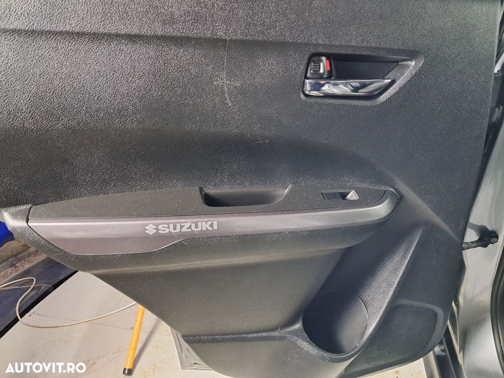 Suzuki Vitara - 22