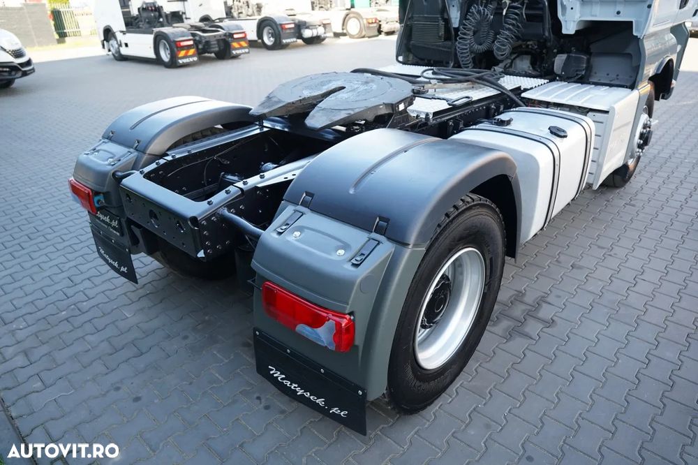 MAN TGX 18.500 / 4x4 / HIDRAULICĂ / HIDROPILARE / CABINĂ JOSĂ / EURO 6 / NAVIGAȚIE / - 16